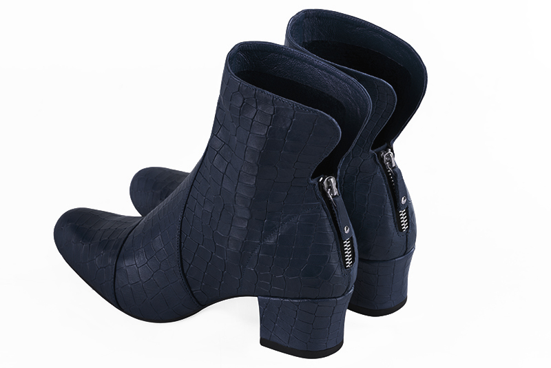 Navy blue women's ankle boots with a zip at the back. Round toe. Low kitten heels. Rear view - Florence KOOIJMAN